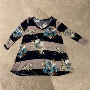 Striped flower detail tunic top